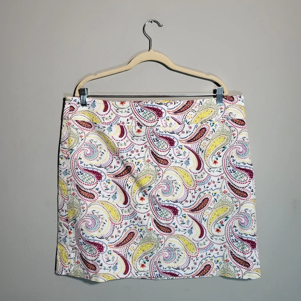 TALBOTS NWOT Short Skirt | Bright Paisely | size 18